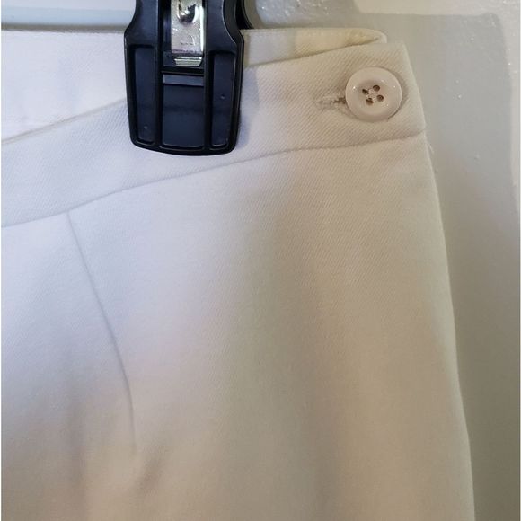 CT1056a Chico’s White Cuffed Ankle Jeans Size 0 - Picture 4 of 6